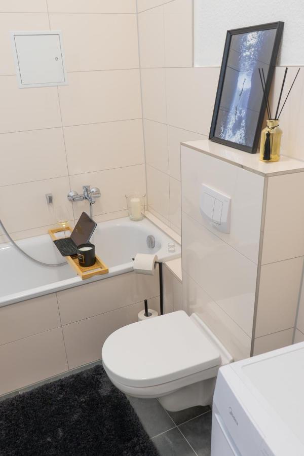 Apartment Fuer 4 Mit Terrasse Im Herzen Der Innenstadt Schwerin (Mecklenburg-Vorpommern)